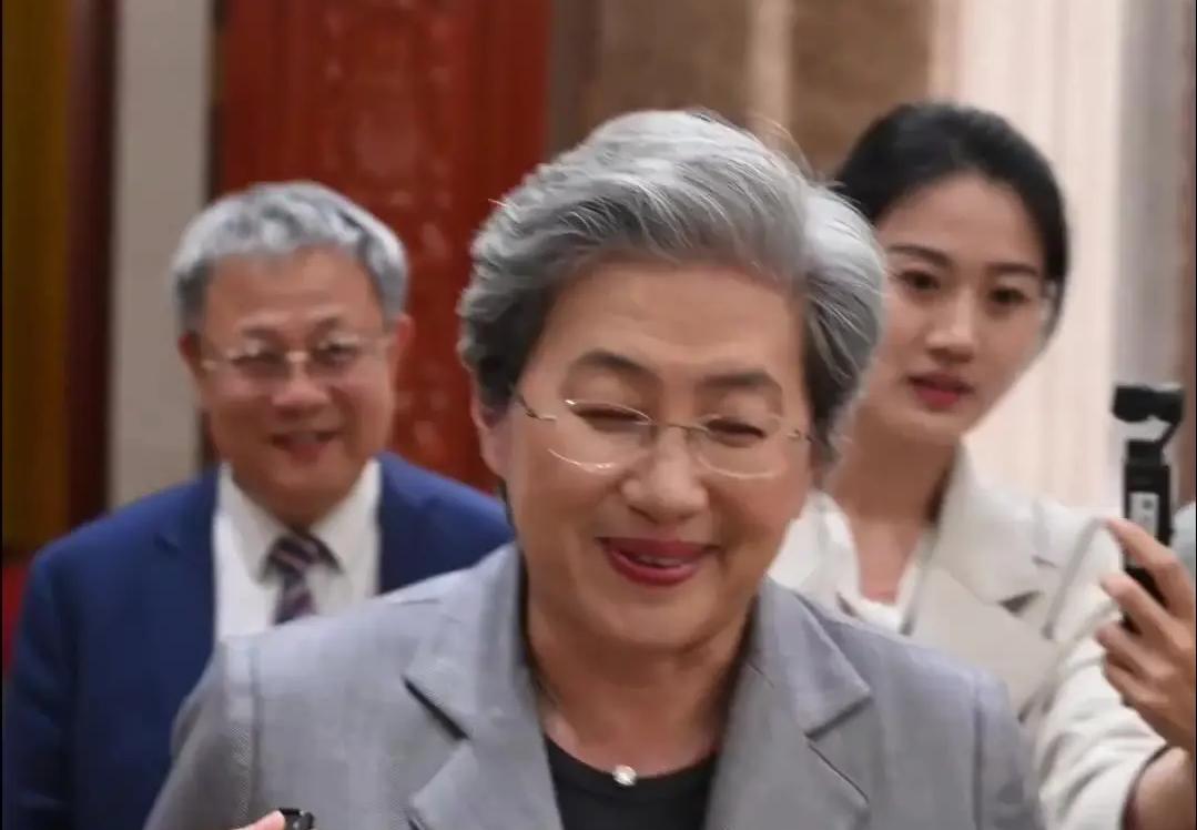 AMD董事会主席：中国市场极其重要
