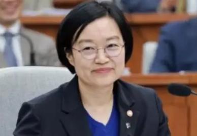 韩国迎来史上第二位女总理